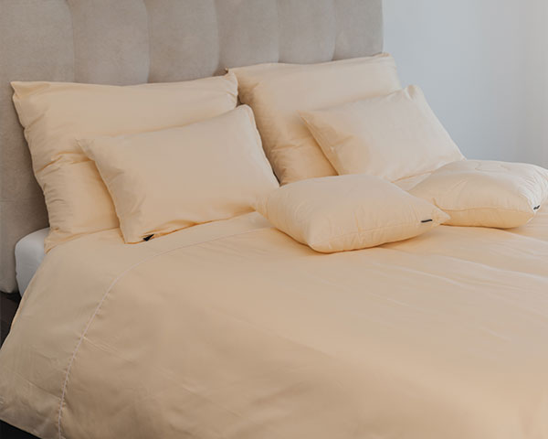 posteljnina basic marelica siva profilna2