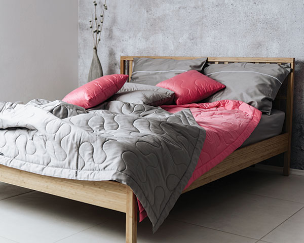 posteljnina basic siva roza profilna 1