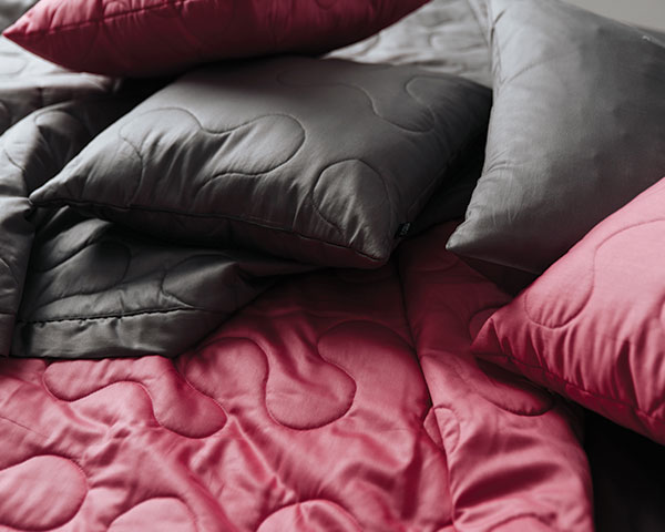 okrasno pregrinjalo basic roza siva profil