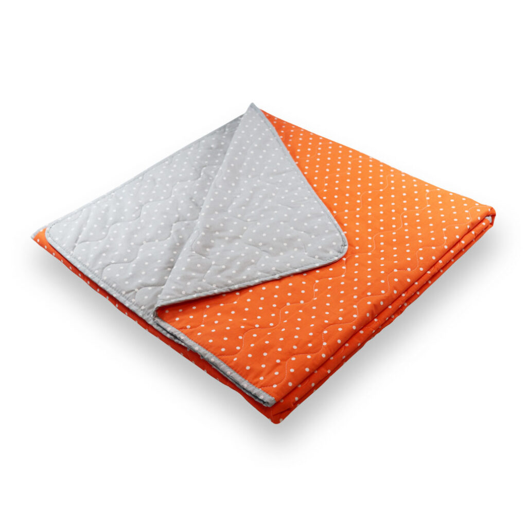 poletna odeja pikapoka oranžna