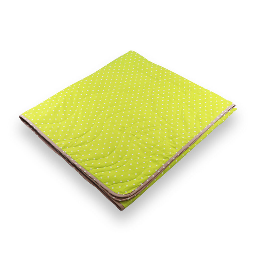 poletna odeja pikapoka zelena 1