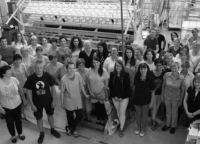 odeja tovarna slika blog