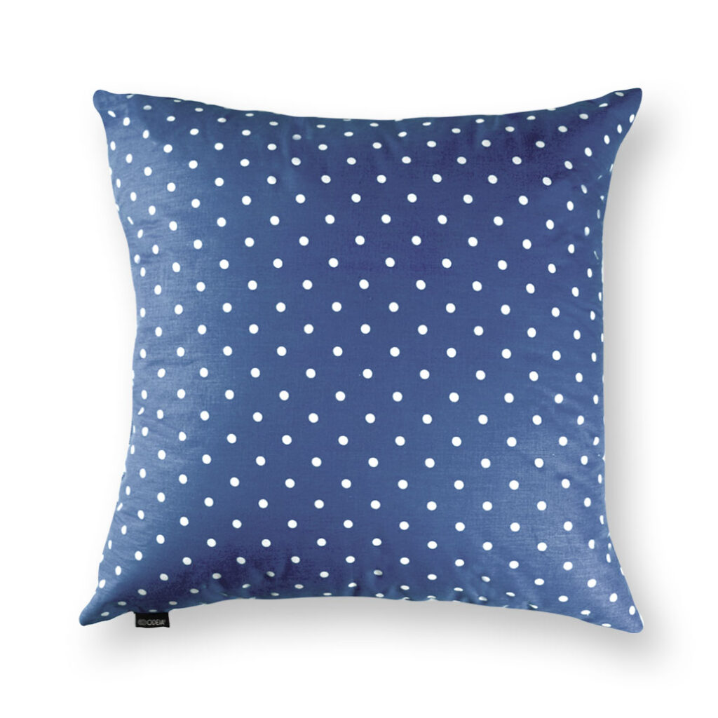 okrasni vzglavnik modra pikapoka 1