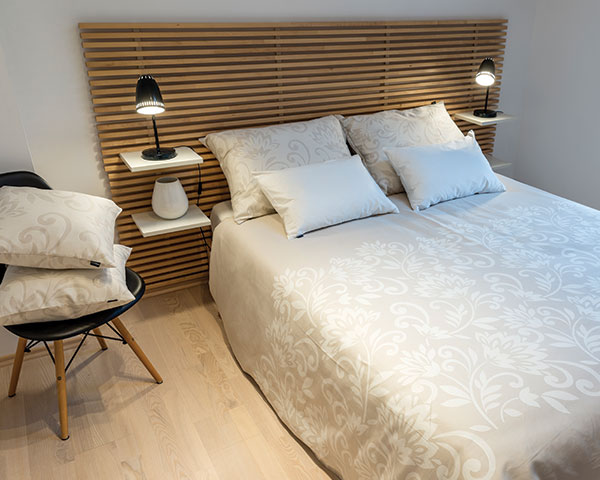 posteljnina floris bež profilna 1