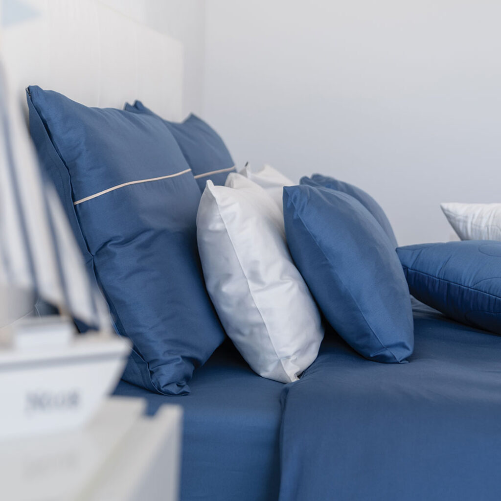 posteljnina basic modra nova