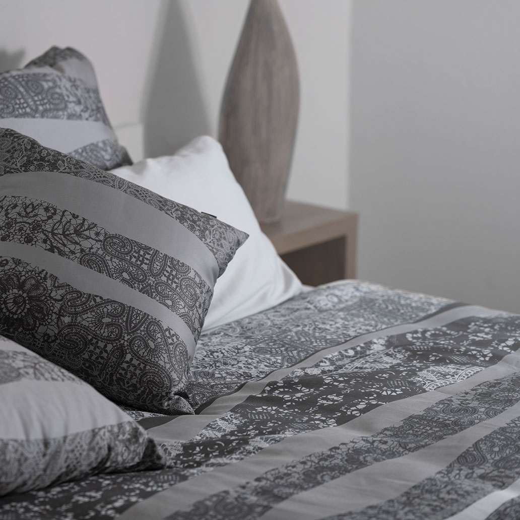 okrasni vzglavnik allegra siva 11