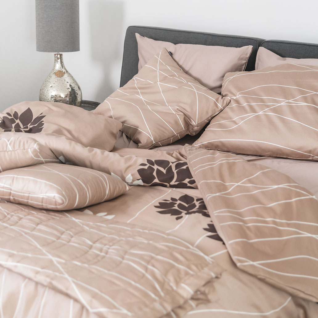 satenasta posteljnina anikka val svetlo rjava 4