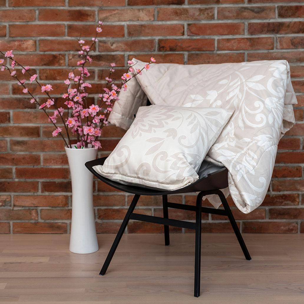 okrasni vzglavnik floris bež 1