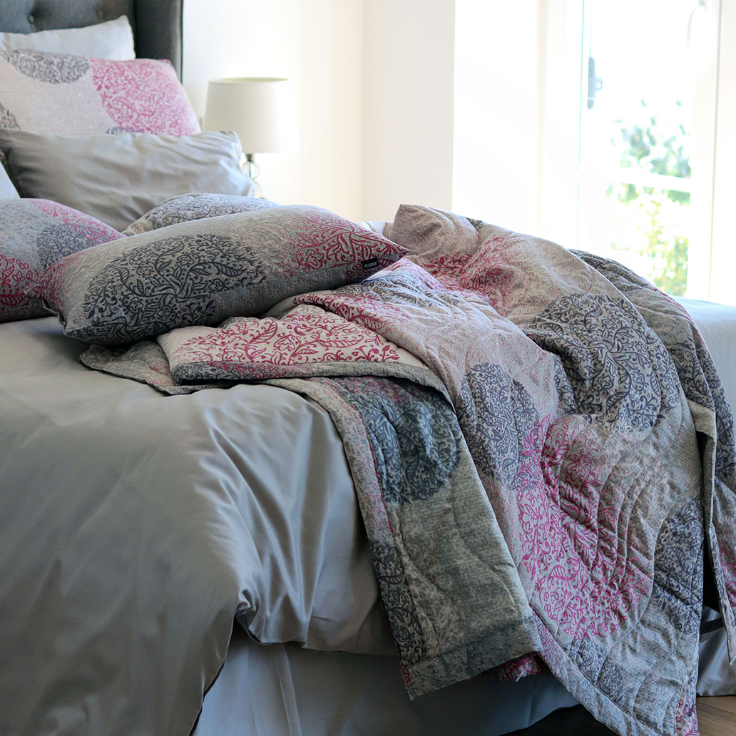 okrasno pregrinjalo prestige siva 1