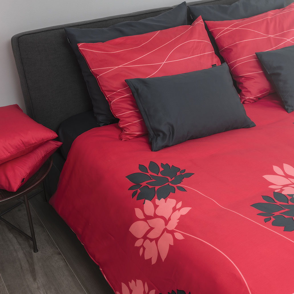 posteljnina anikka jagoda 4