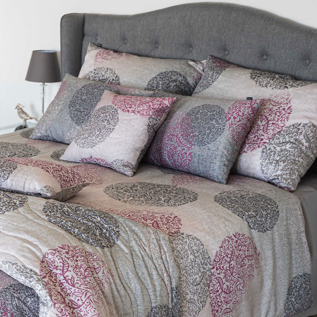 posteljnina prestige siva okrasni vzglavnik 1