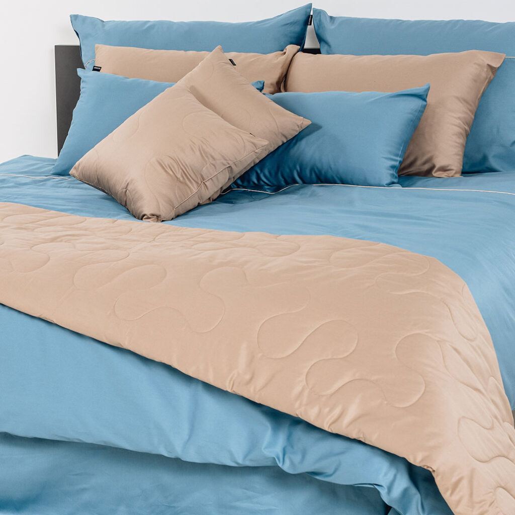 enobarvna posteljnina basic svetlo modra 4