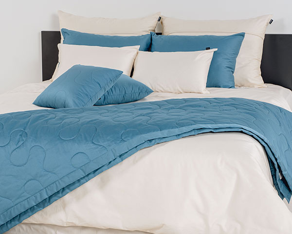 enobarvna posteljnina basic svetlo modra 12