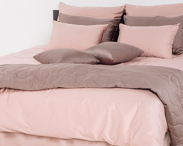 enobarvna posteljnina basic temno rjava 8