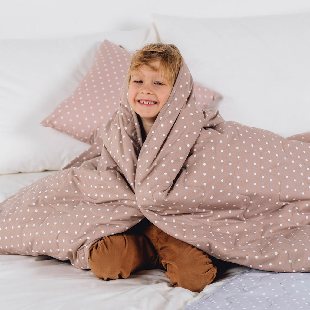 posteljnina pikapoka rjava image