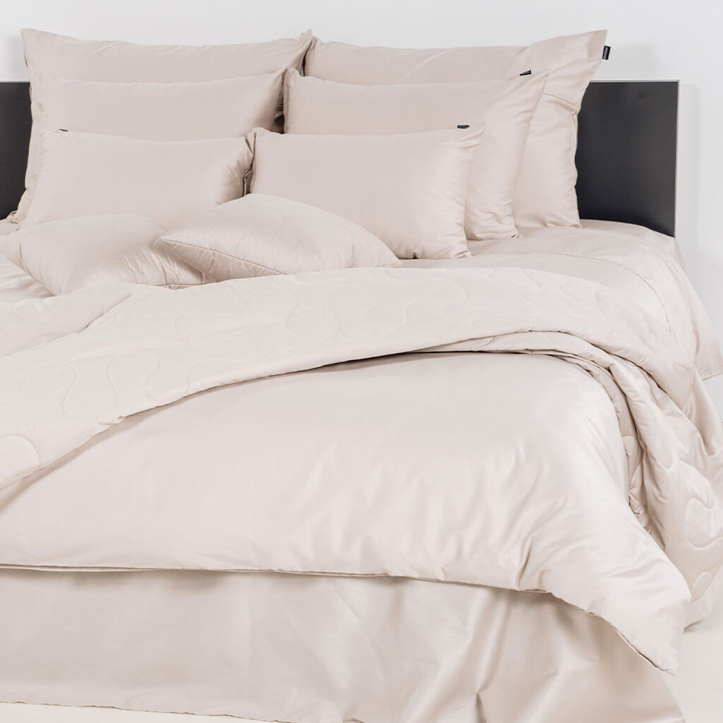 enobarvna posteljnina basic srebrno siva 5