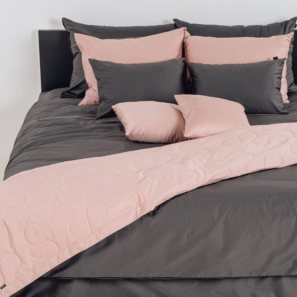 enobarvna posteljnina basic temno siva 8