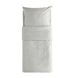 Srebrna satenasta posteljnina